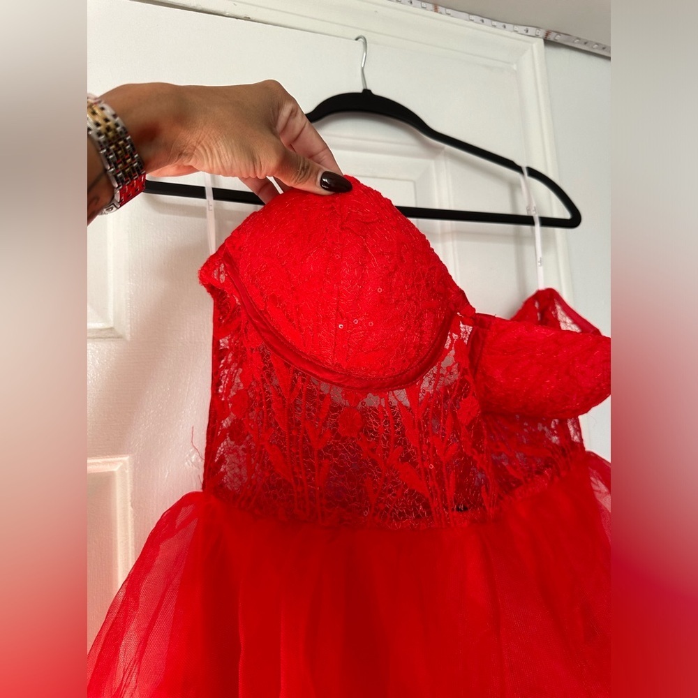 LULU’S RADIANT DESIGN TULLE LACE STRAPLESS BUSTIER MAXI DRESS - Picture 7 of 16